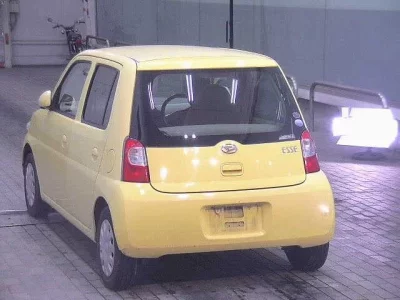 Daihatsu Esse