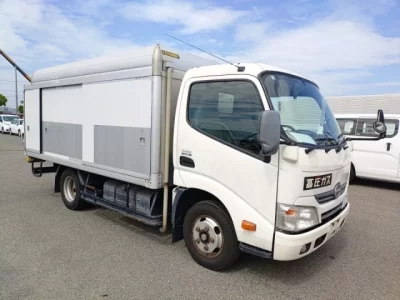 Hino DUTRO