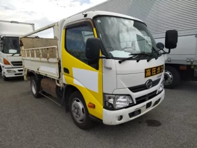 Hino DUTRO