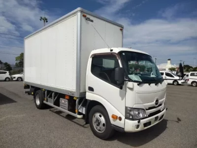Hino DUTRO