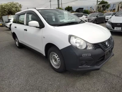 Nissan AD