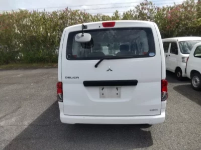 Mitsubishi DELICA