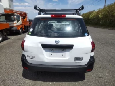 Nissan AD