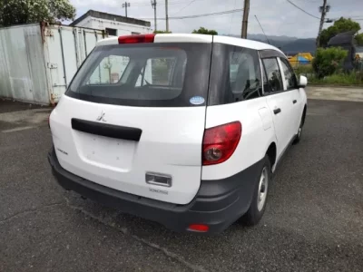Mitsubishi LANCER VAN