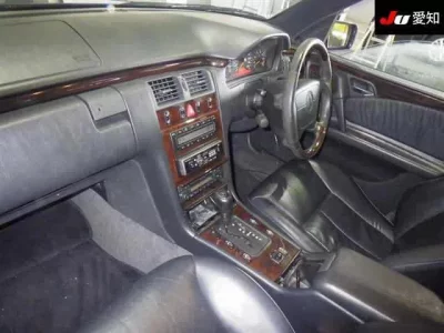 Mercedes-Benz E CLASS WAGON