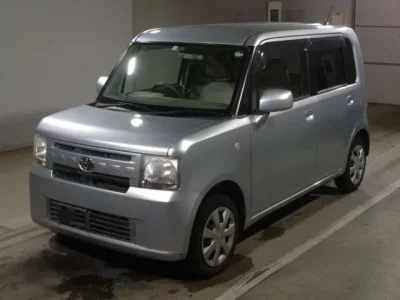 Toyota PIXIS SPACE