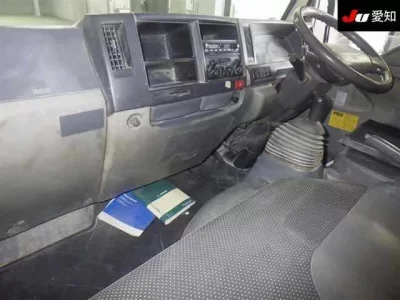 Mazda TITAN