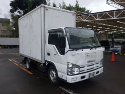 Isuzu ELF