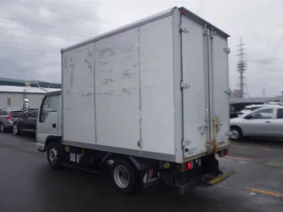 Isuzu ELF