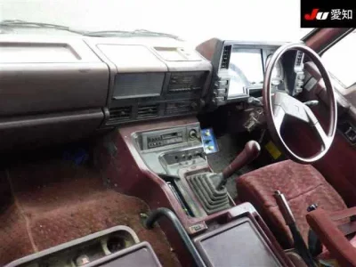 Isuzu TRUCK