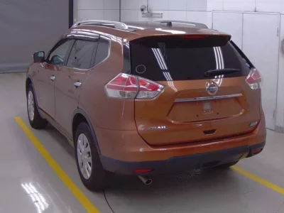 Nissan X-TRAIL