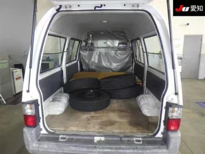 Nissan VANETTE VAN