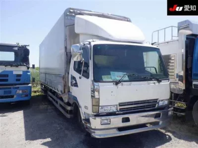 Mitsubishi FUSO FIGHTER