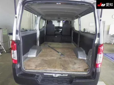 Nissan CARAVAN VAN