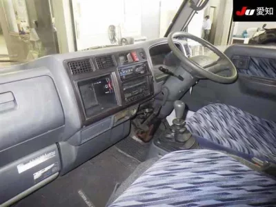 Hino TRUCK