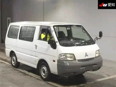 Mitsubishi DELICA