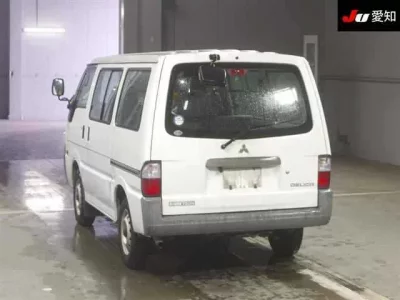 Mitsubishi DELICA