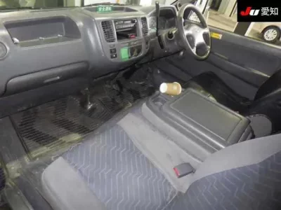 Nissan CARAVAN VAN