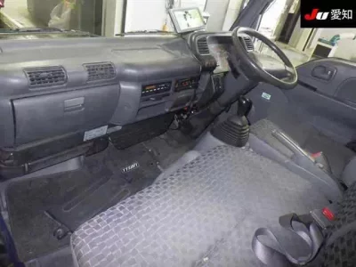 Mazda TITAN