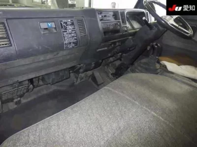 Mazda TITAN
