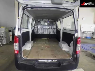 Nissan CARAVAN VAN