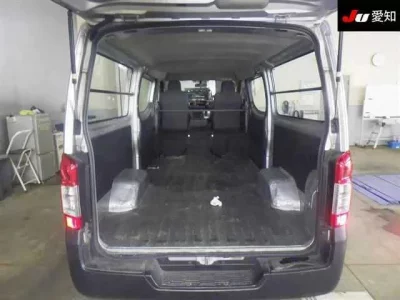 Nissan CARAVAN VAN