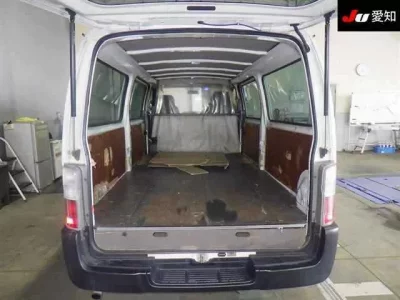 Nissan CARAVAN VAN