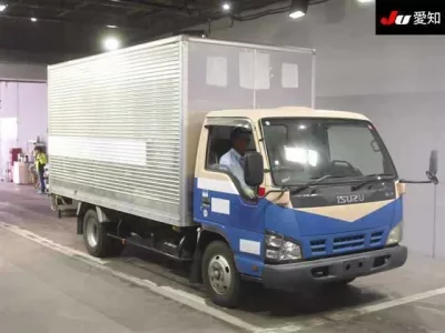Isuzu ELF
