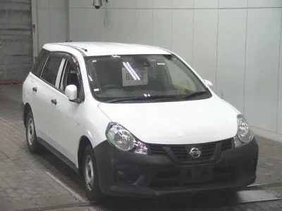 Nissan AD