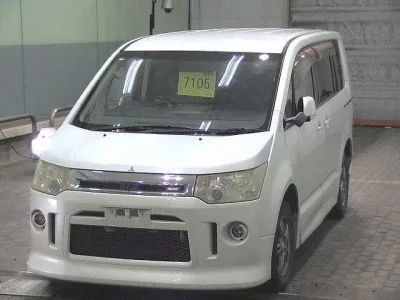 Mitsubishi DELICA D5