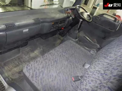 Isuzu TRUCK