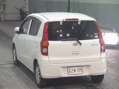Daihatsu MIRA