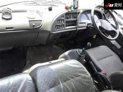 Isuzu TRUCK