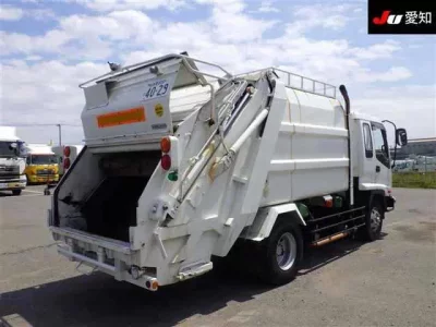 Isuzu TRUCK