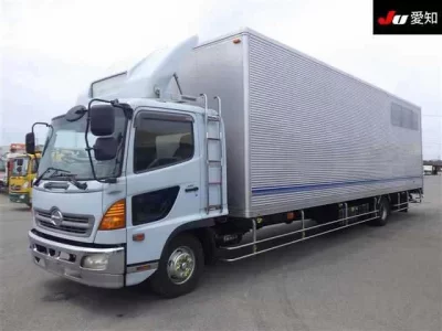 Hino TRUCK