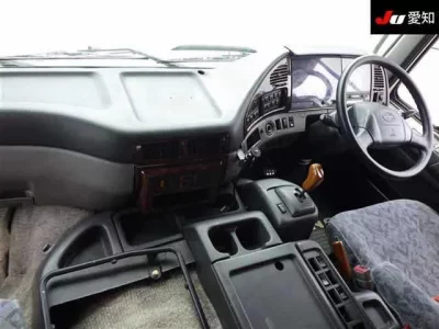 Hino TRUCK