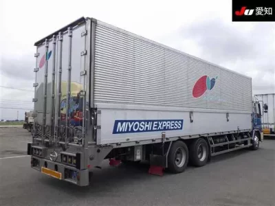 Hino TRUCK