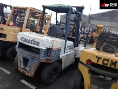 KOMATSU FORKLIFT