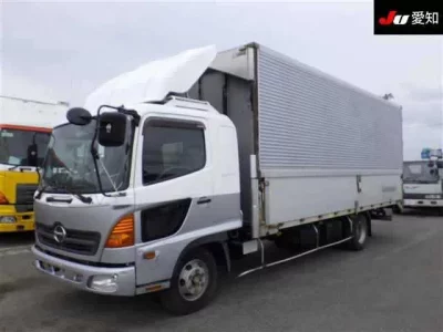 Hino TRUCK