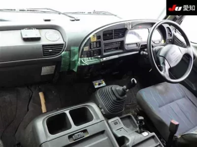 Isuzu TRUCK