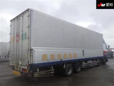 Hino TRUCK