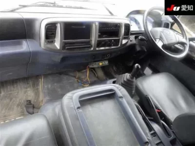 Hino TRUCK