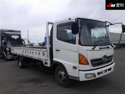 Hino TRUCK