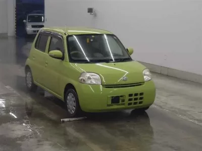 Daihatsu Esse