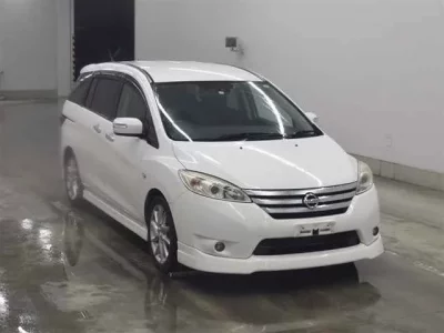 Nissan LAFESTA