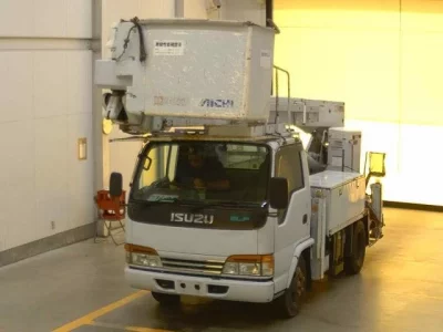 Isuzu ELF