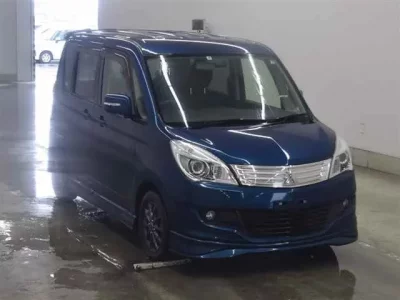 Mitsubishi DELICA D2
