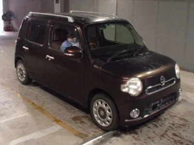 Daihatsu MIRA