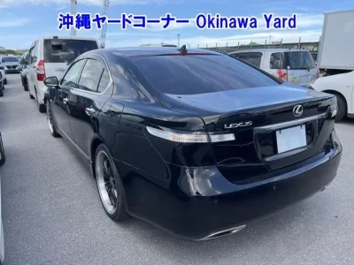 Lexus LS