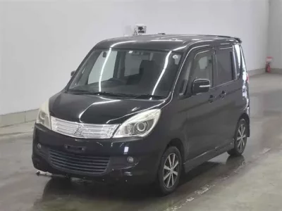 Mitsubishi DELICA D2